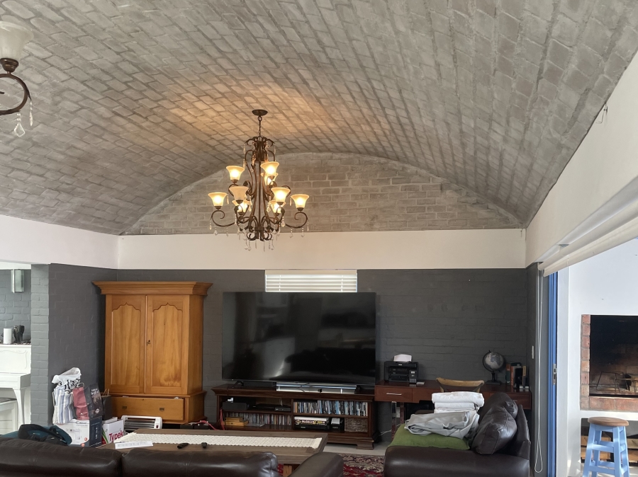 4 Bedroom Property for Sale in Paradise Beach Western Cape